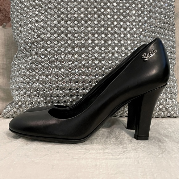 Authentic GUCCI Heels - Picture 3 of 14